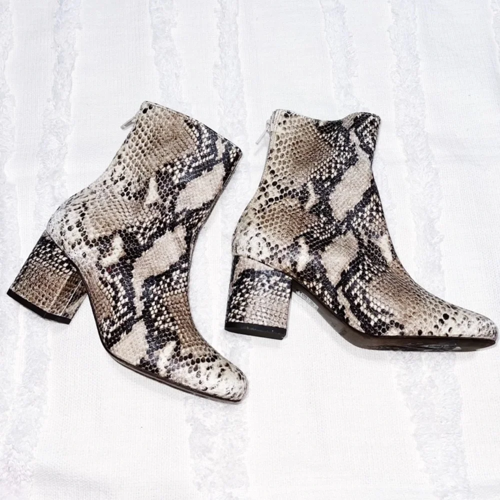 Free People CECILE SNAKE PRINT ANKLE BOOTS 35.5/5.5 - Picture 3 of 14